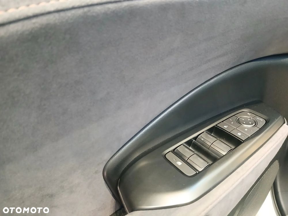 Lexus LBX 1.5 Hybrid Cool - 19