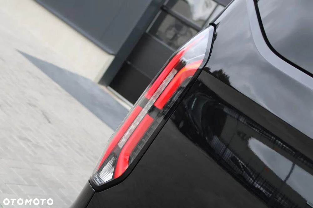 Ford Tourneo Custom 2.5 PHEV CVT 340 L2 Titanium X - 17