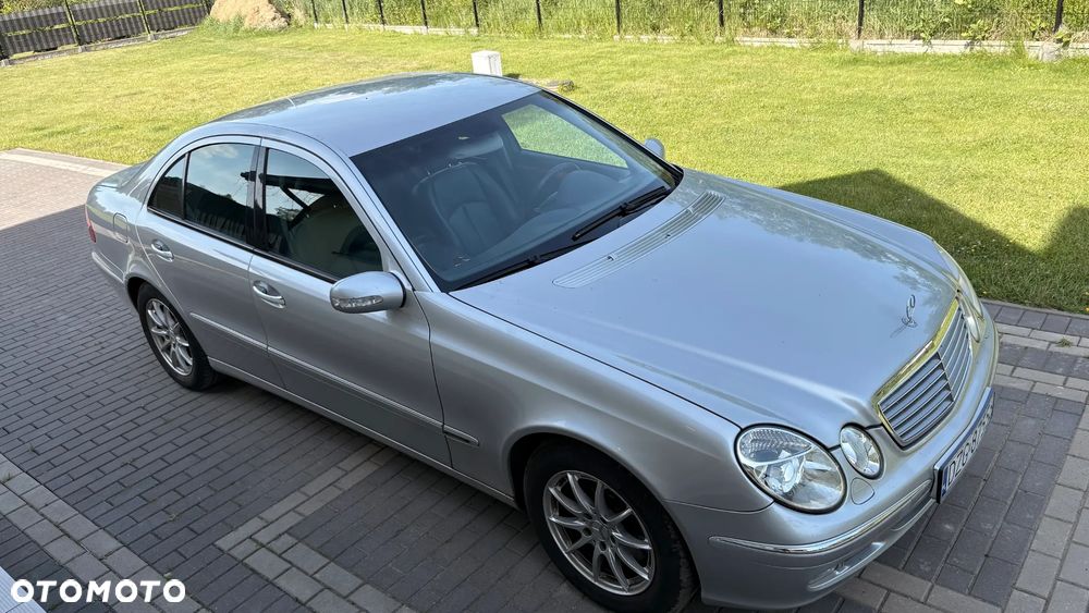 Mercedes-Benz E-Class 2003 photo 4