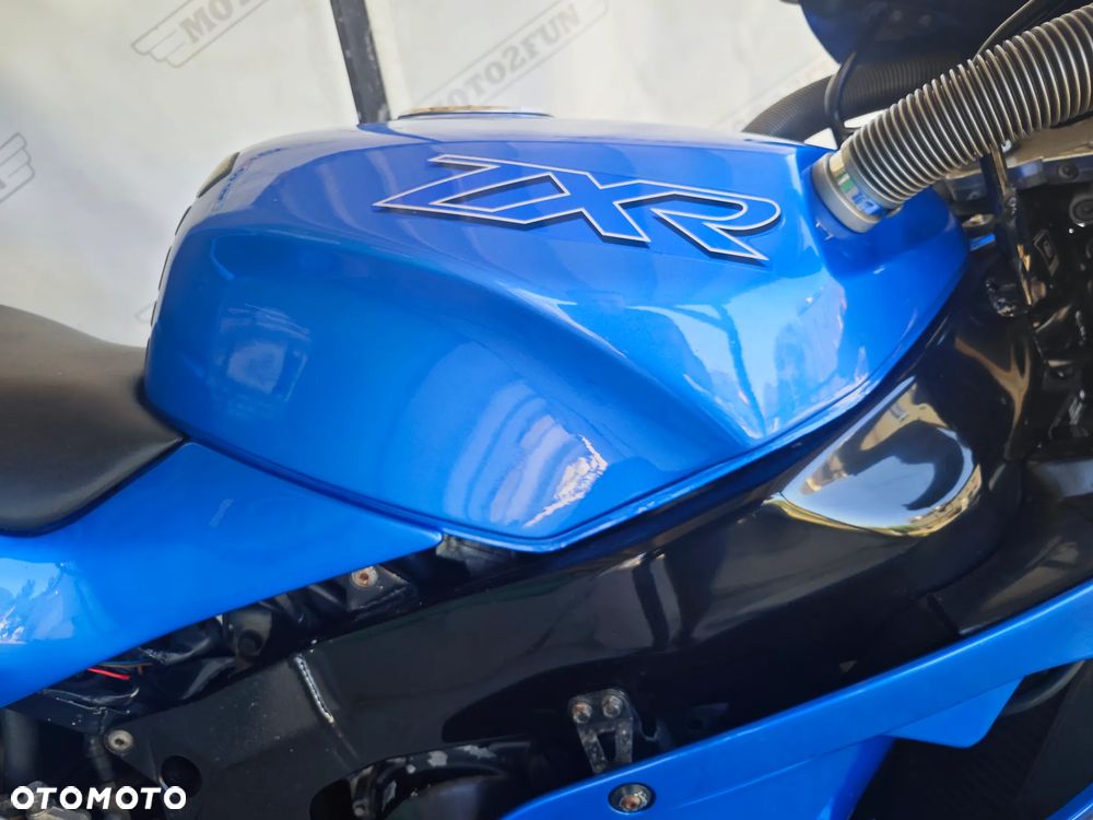 Kawasaki ZXR - 16