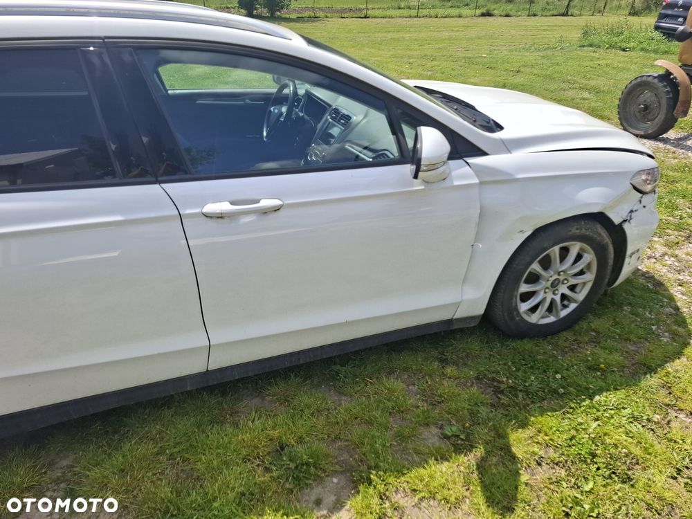 Ford Mondeo - 8