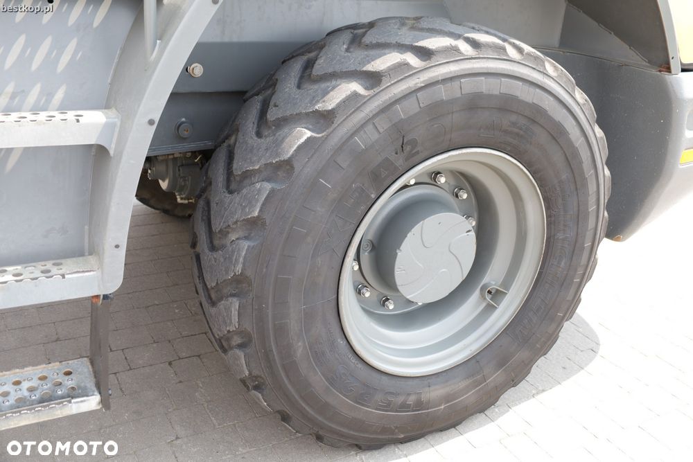 Liebherr L526 - 26