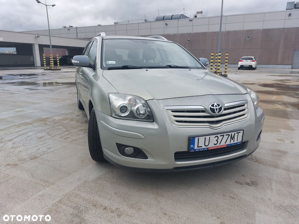 Toyota Avensis 2.0 D-4D - 2