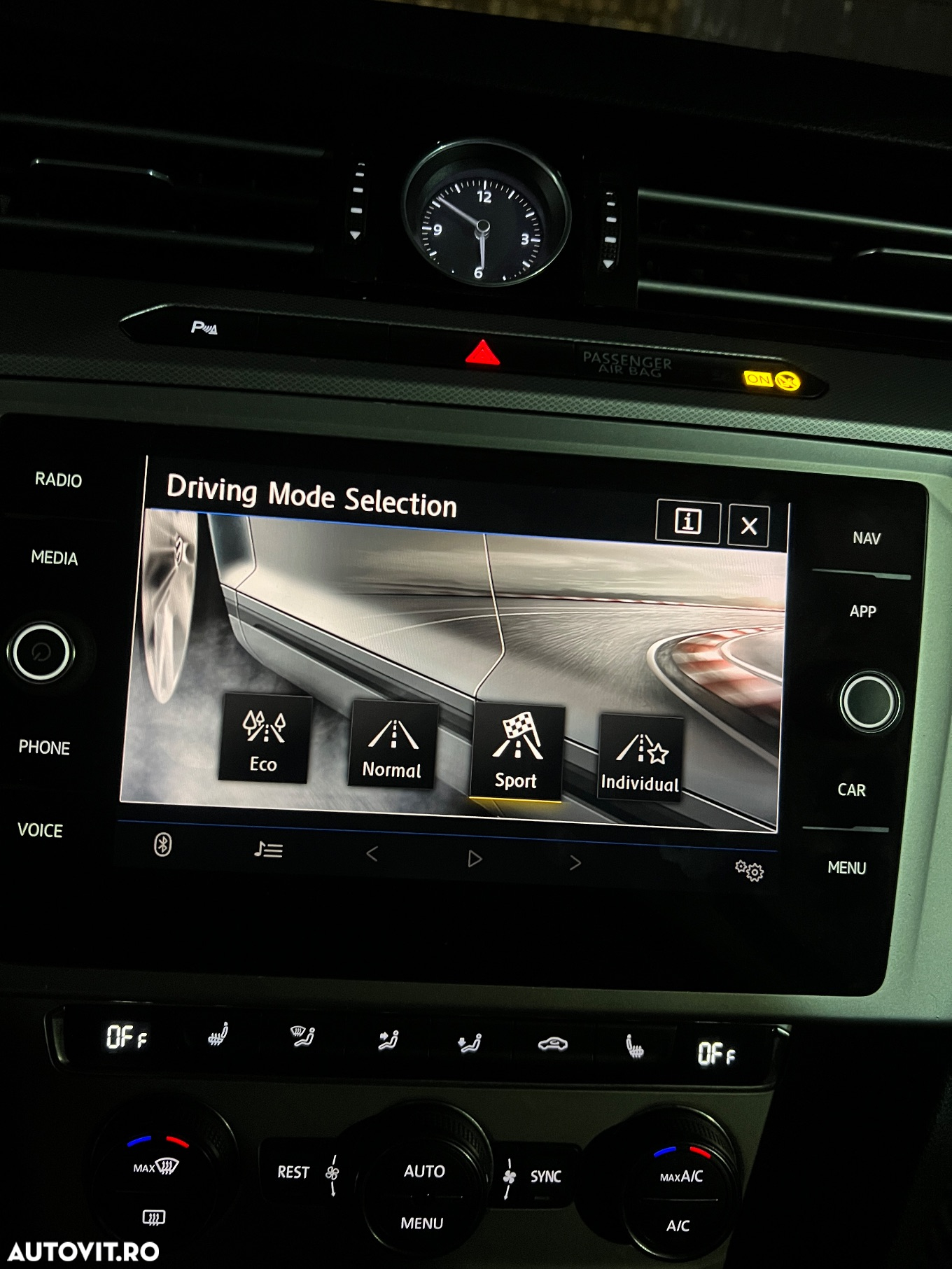 Volkswagen Passat Variant 2.0 TDI DSG Highline - 9