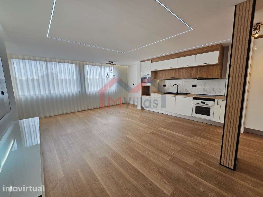 Apartamento T3 renovado perto do centro - Loulé - Grande imagem: 3/23