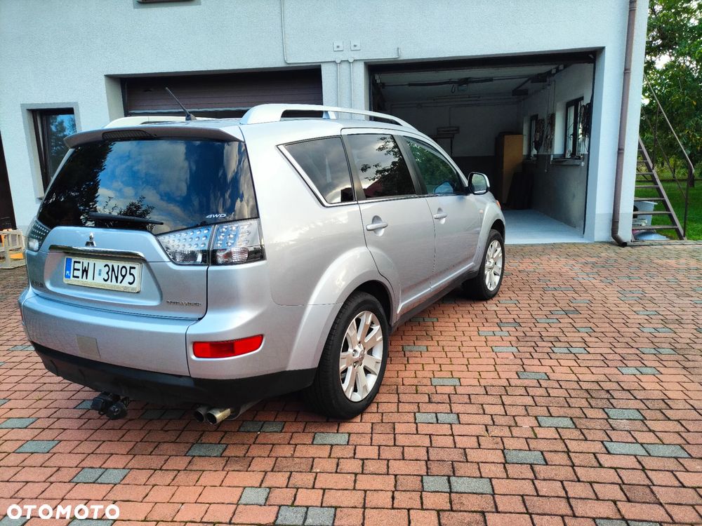 Mitsubishi Outlander 2.2 DID Instyle NAVI - 5