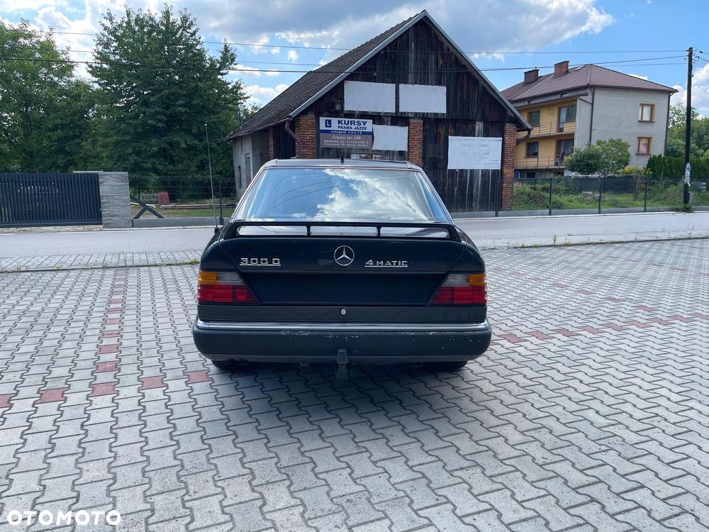 Mercedes-Benz W124 (1984-1993) - 10