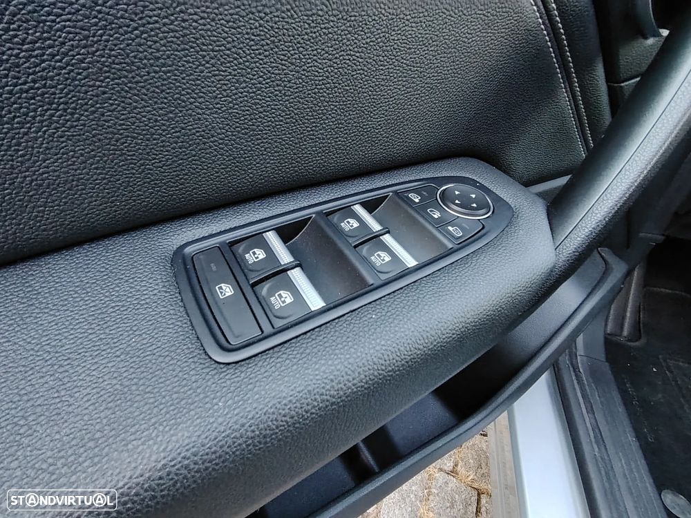 Renault Captur 1.6 E-Tech Full Hybrid Techno - 12