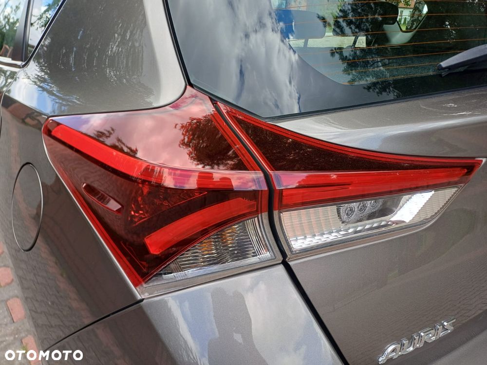 Toyota Auris 1.33 VVT-i Active - 26