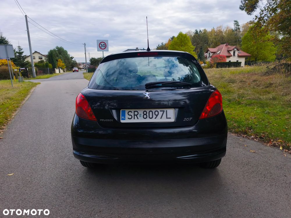 Peugeot 207 - 9