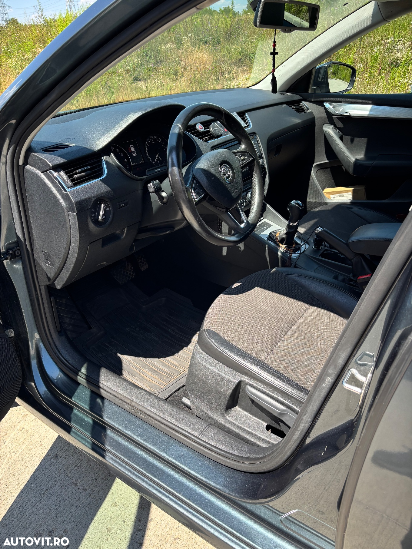 Skoda Octavia 2.0 TDI DSG Ambition - 10