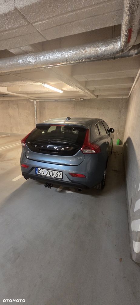 Volvo V40 - 2