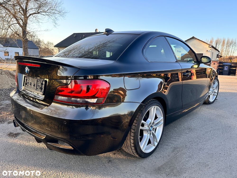 BMW Seria 1 123d DPF - 12