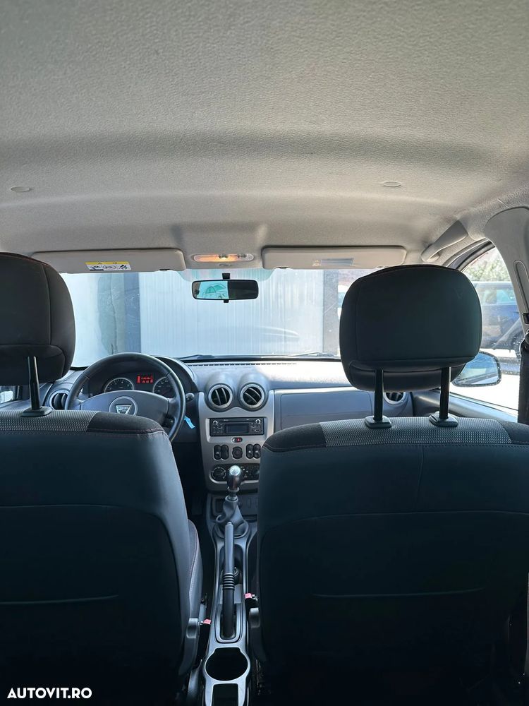 Dacia Duster 1.5 dCi 4x2 Laureate - 8
