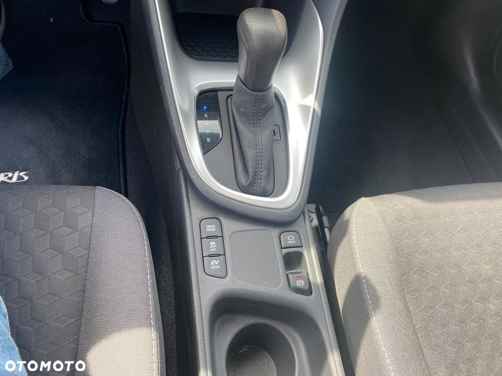 Toyota Yaris - 11