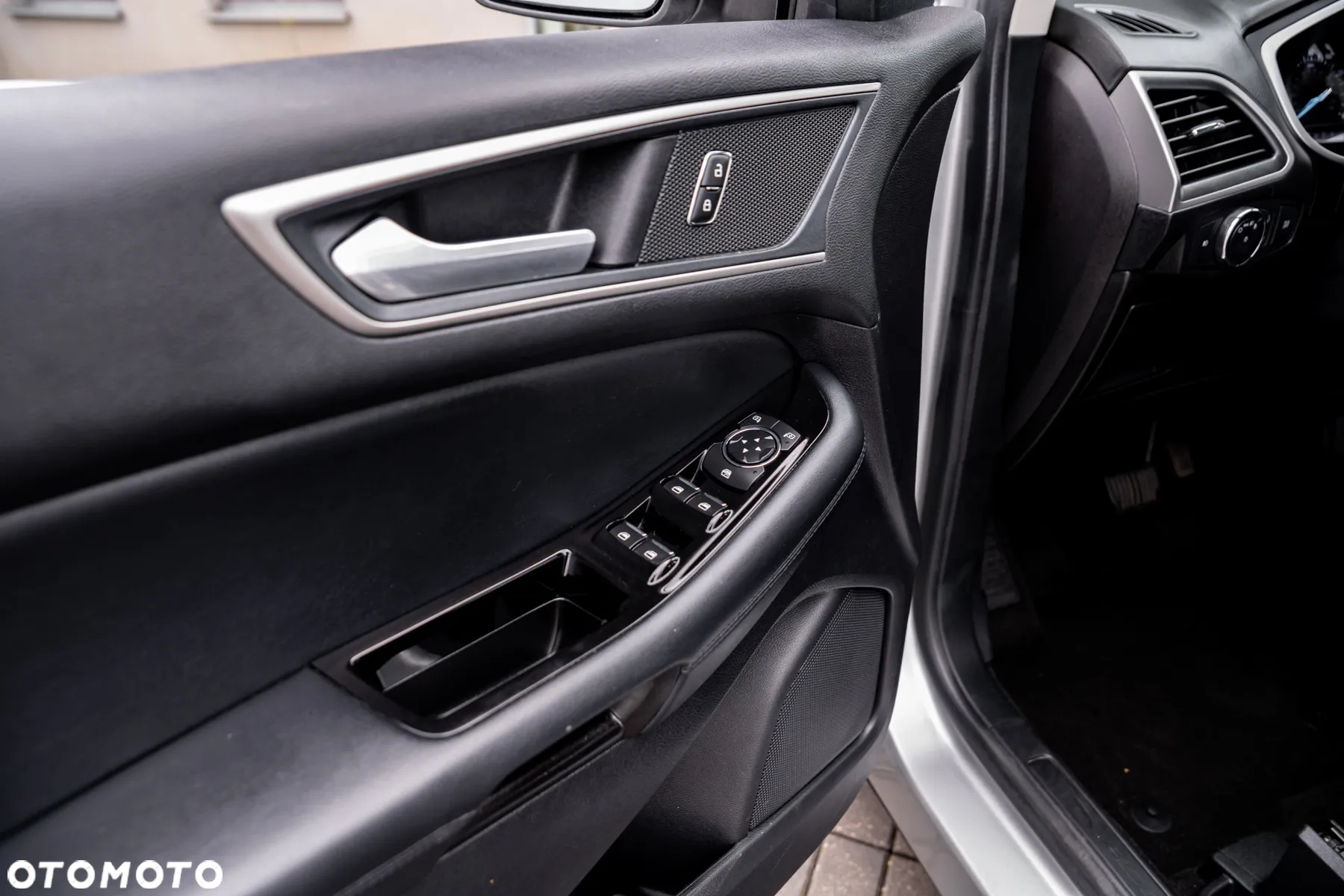 Ford Edge - 18