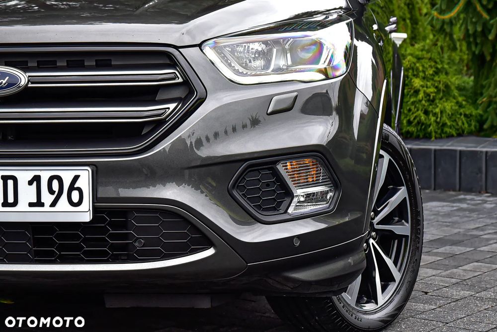 Ford Kuga 2.0 TDCi 4x4 ST-Line - 39