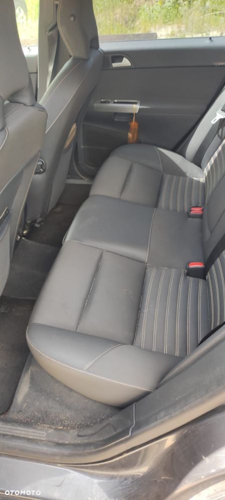 Volvo S40 2.0D Momentum - 12