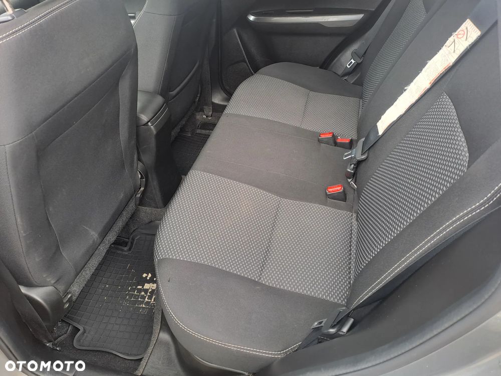 Suzuki Vitara - 10