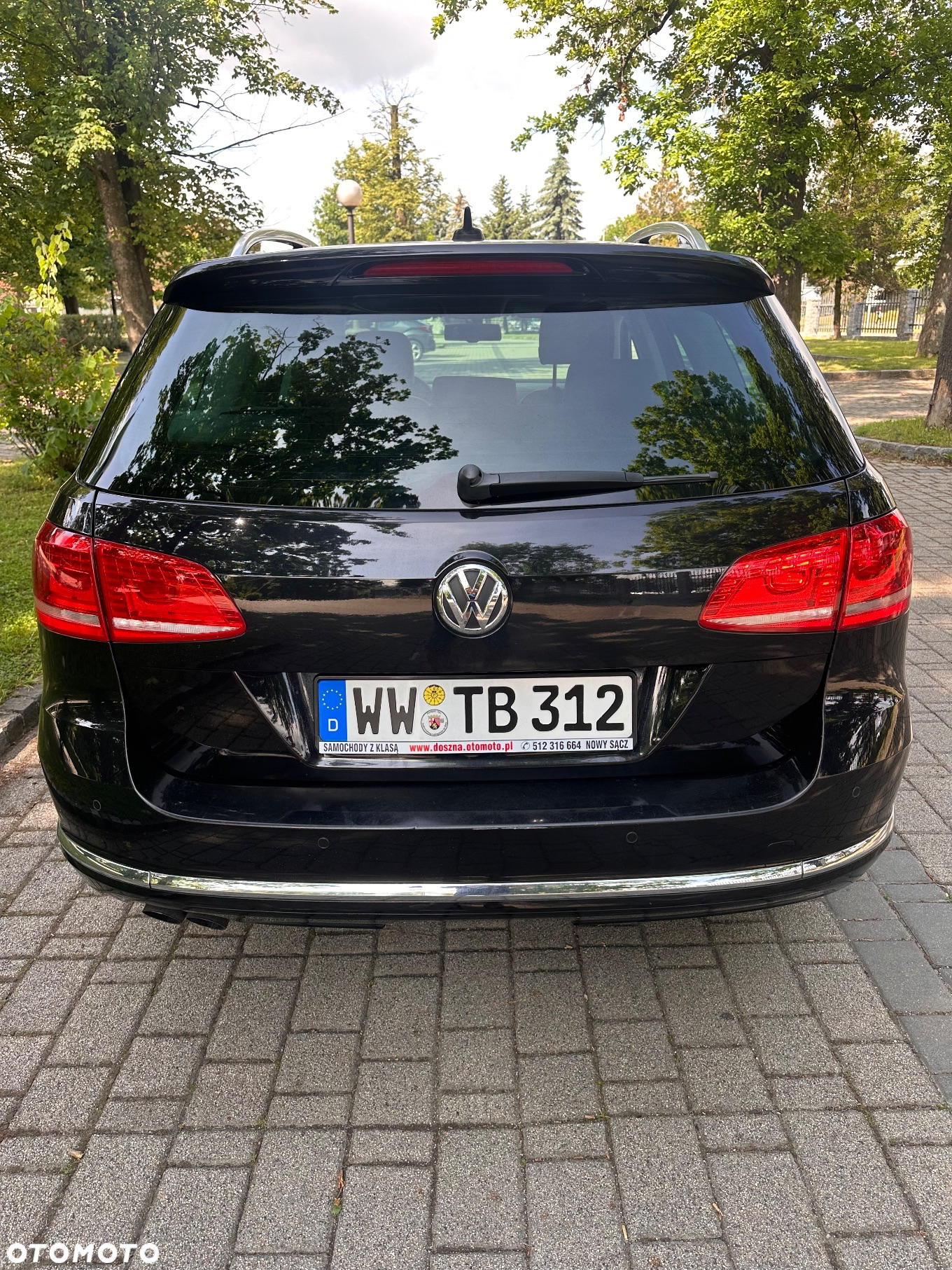 Volkswagen Passat Variant 2.0 TDI BlueMotion Technology R-Line - 28