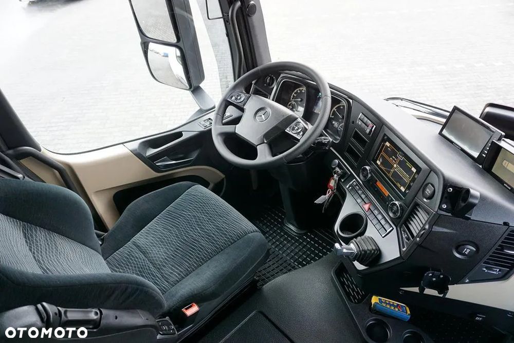 Mercedes-Benz ACTROS / 2553 / EURO 6 / CHŁODNIA + WINDA / 23 PALETY / OŚ SKRĘTNA - 13