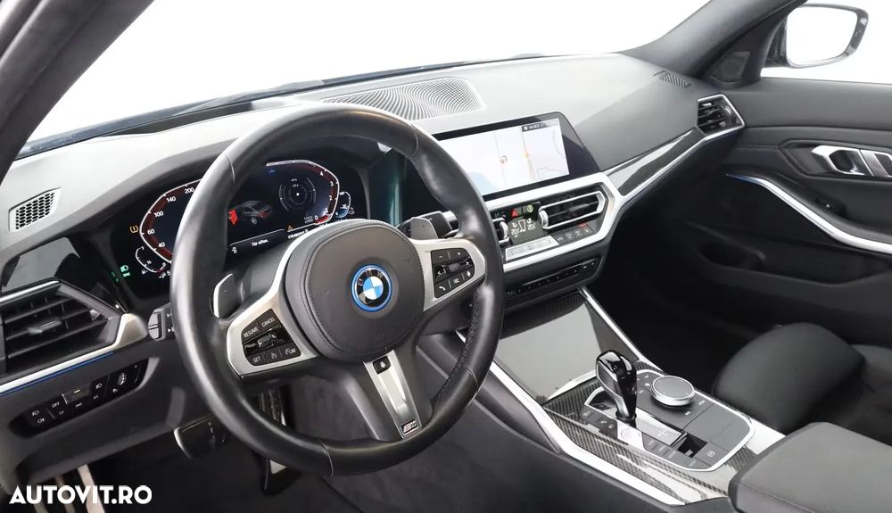 BMW Seria 3 330e iPerformance AT M Sport - 11