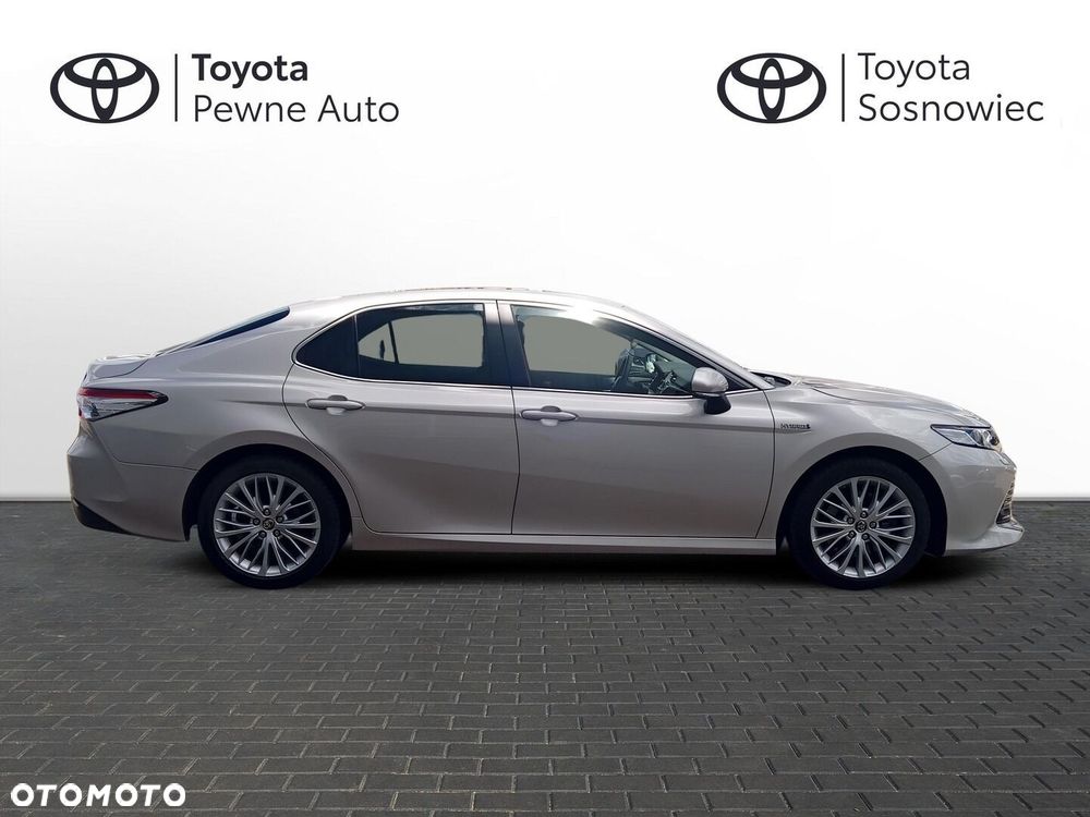 Toyota Camry - 7