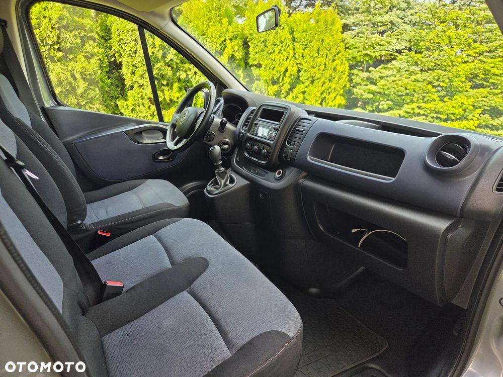 Opel Vivaro - 21