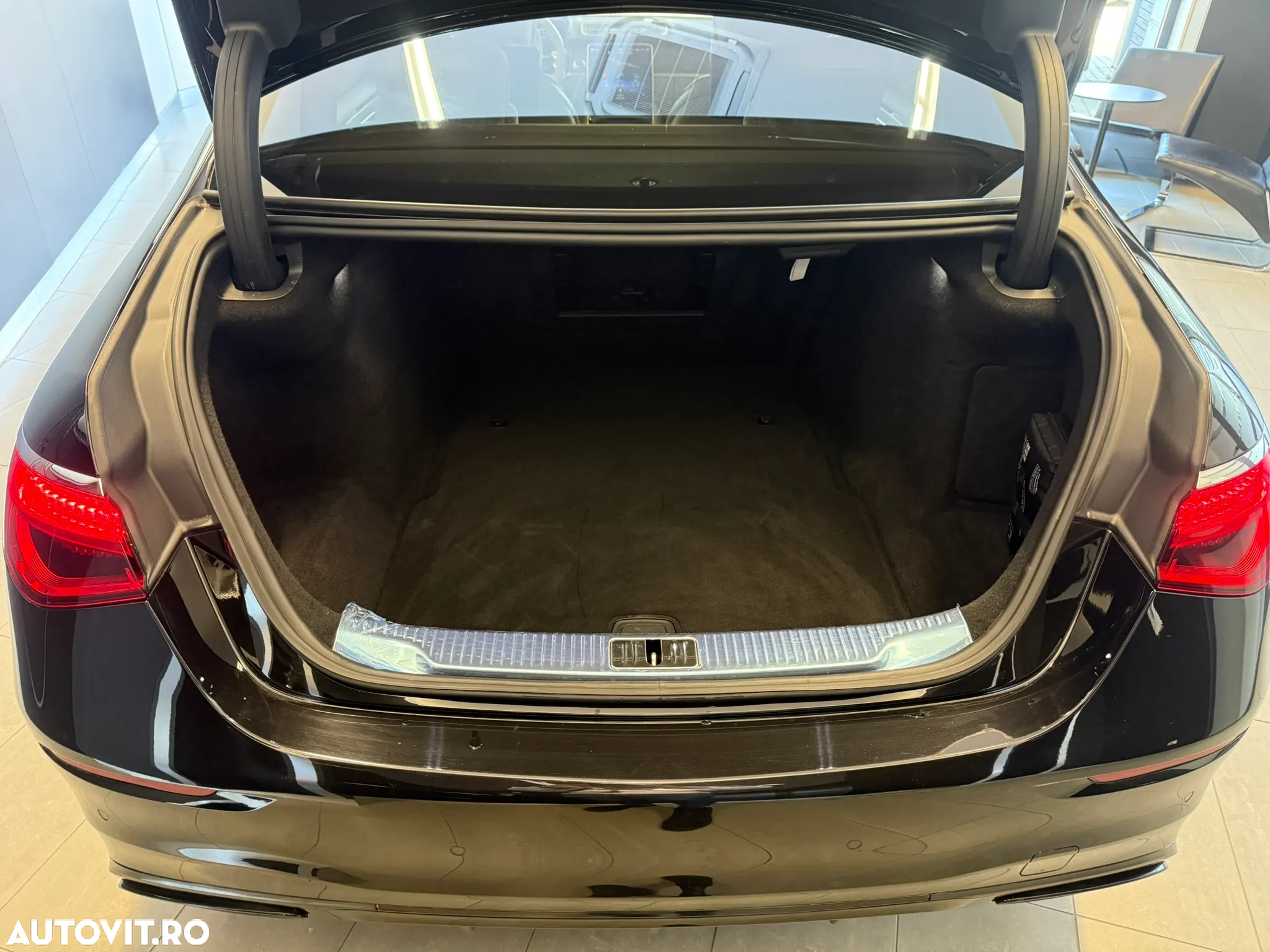 Mercedes-Benz S 580 4MATIC MHEV Long Aut. - 25
