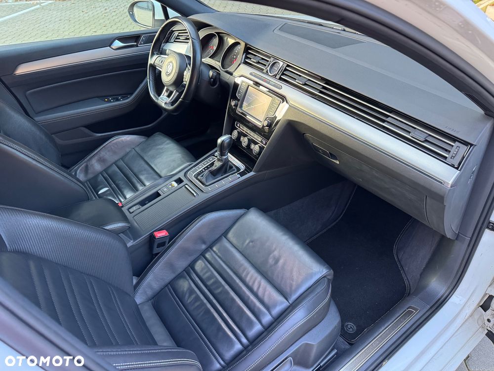 Volkswagen Passat 2.0 TDI SCR 4Mot DSG Highline - 21