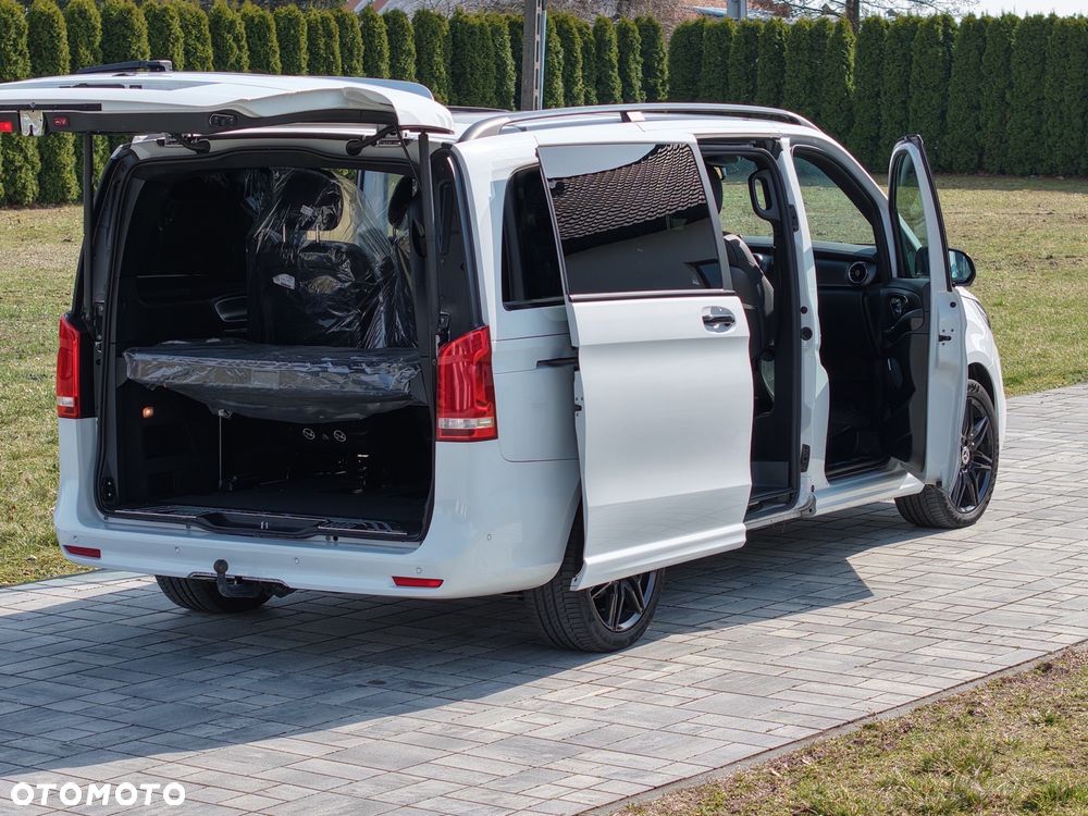 Mercedes-Benz Klasa V - 2