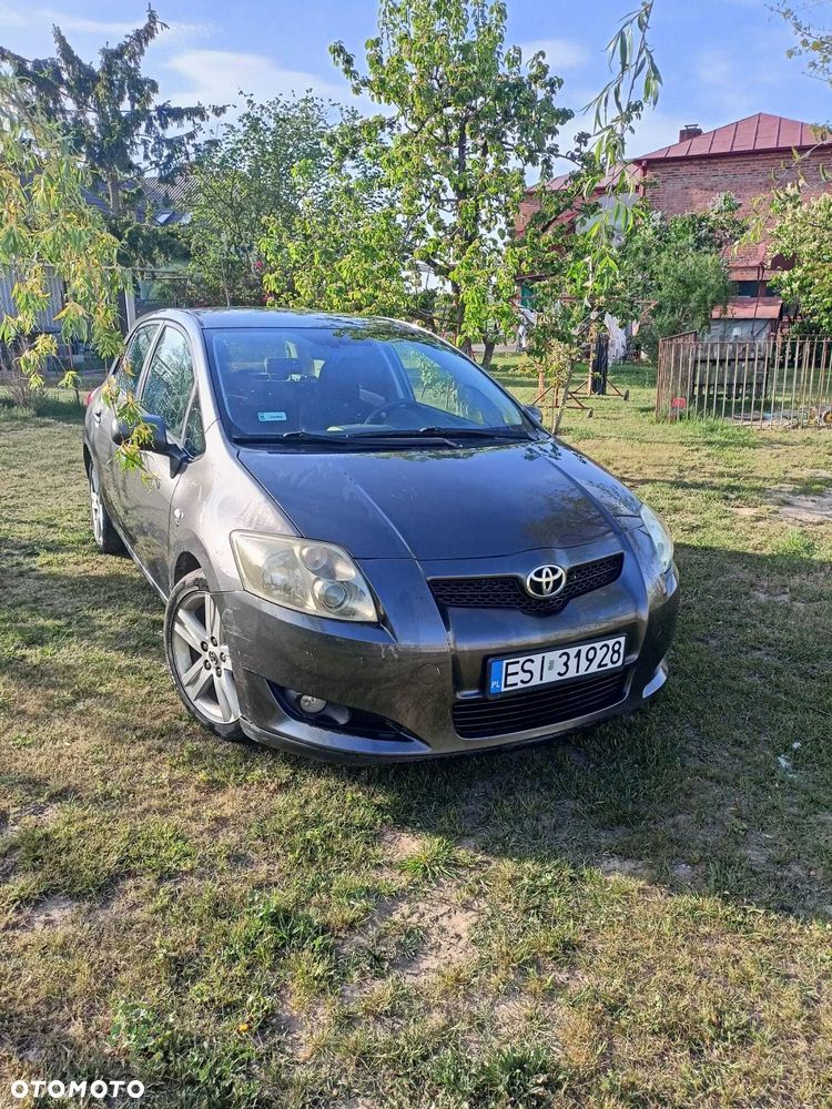 Toyota Auris - 1