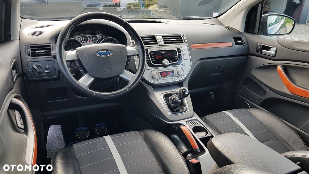Ford Kuga 2.0 TDCi 4x4 Titanium - 20