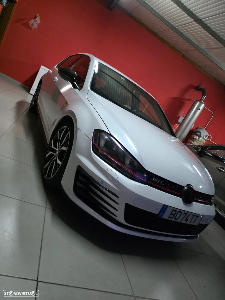 VW Golf 2.0 GTi DSG Edition 30 - 48