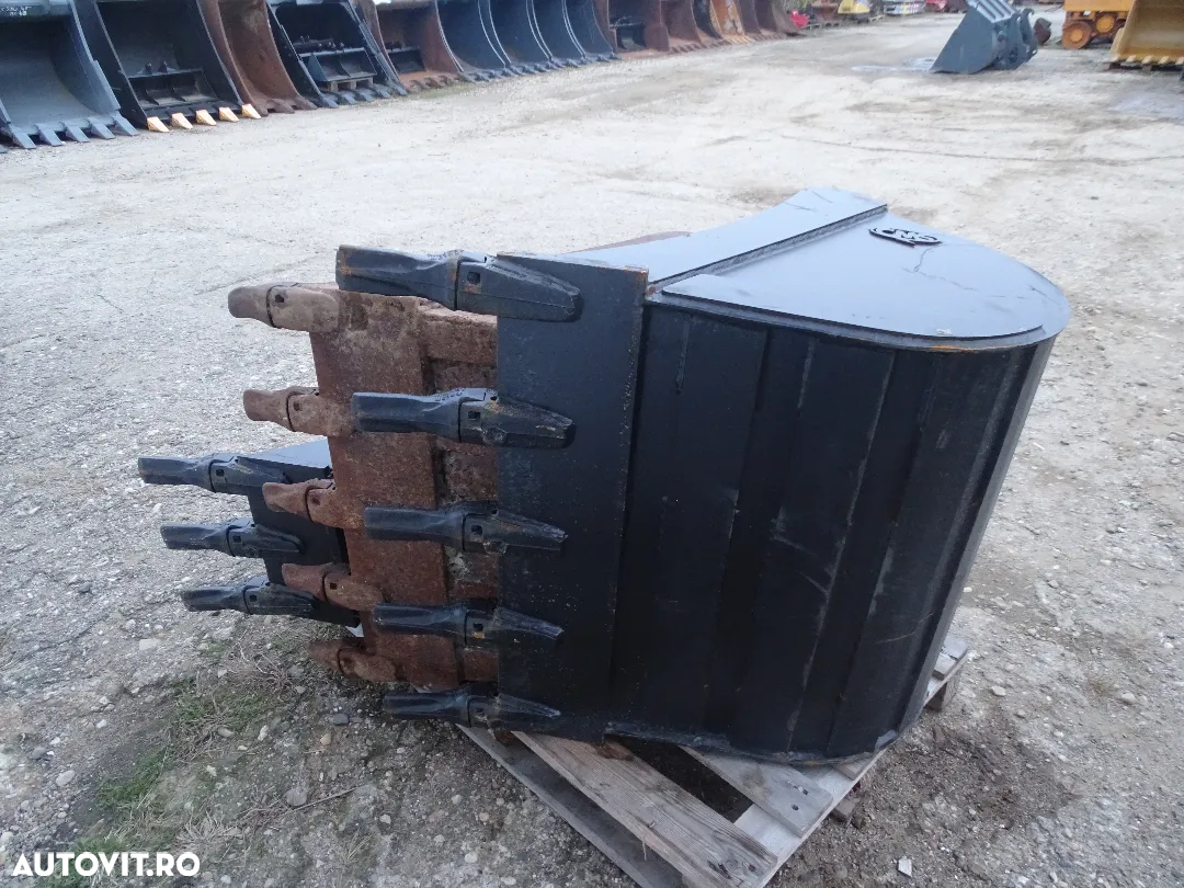 Cupe miniexcavator model Klac - 5
