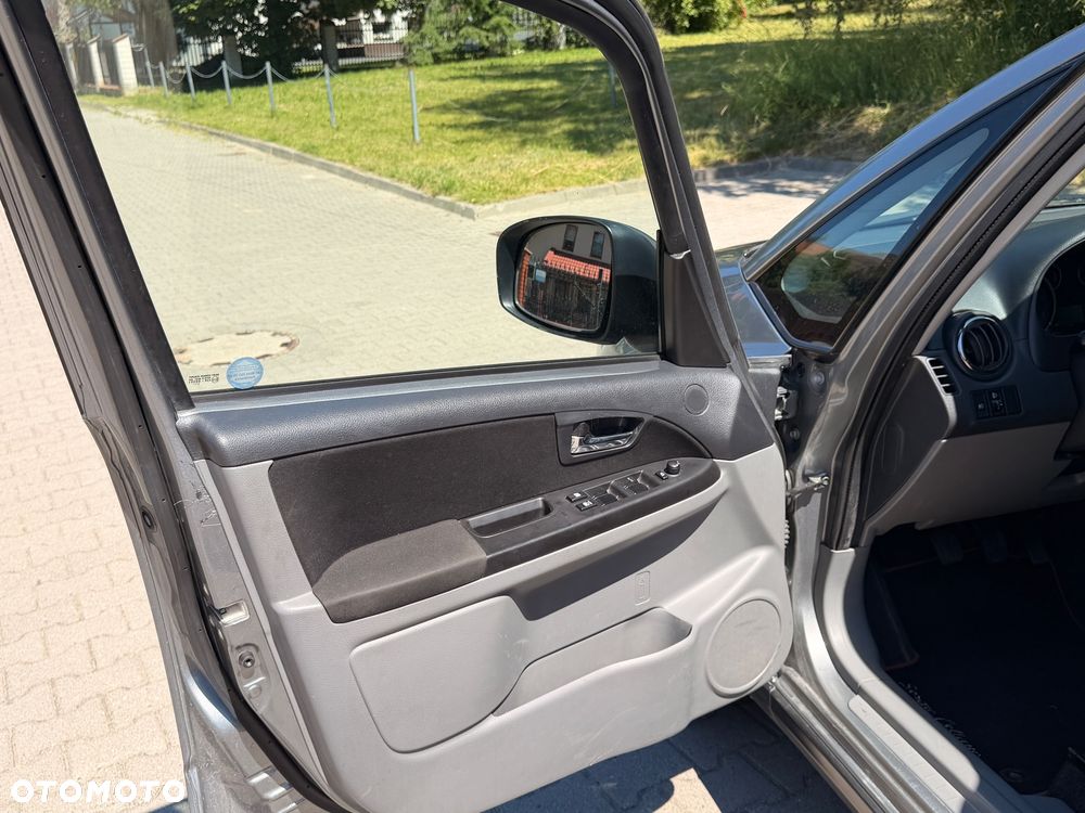 Suzuki SX4 2.0 DDiS Premium 4WD - 10