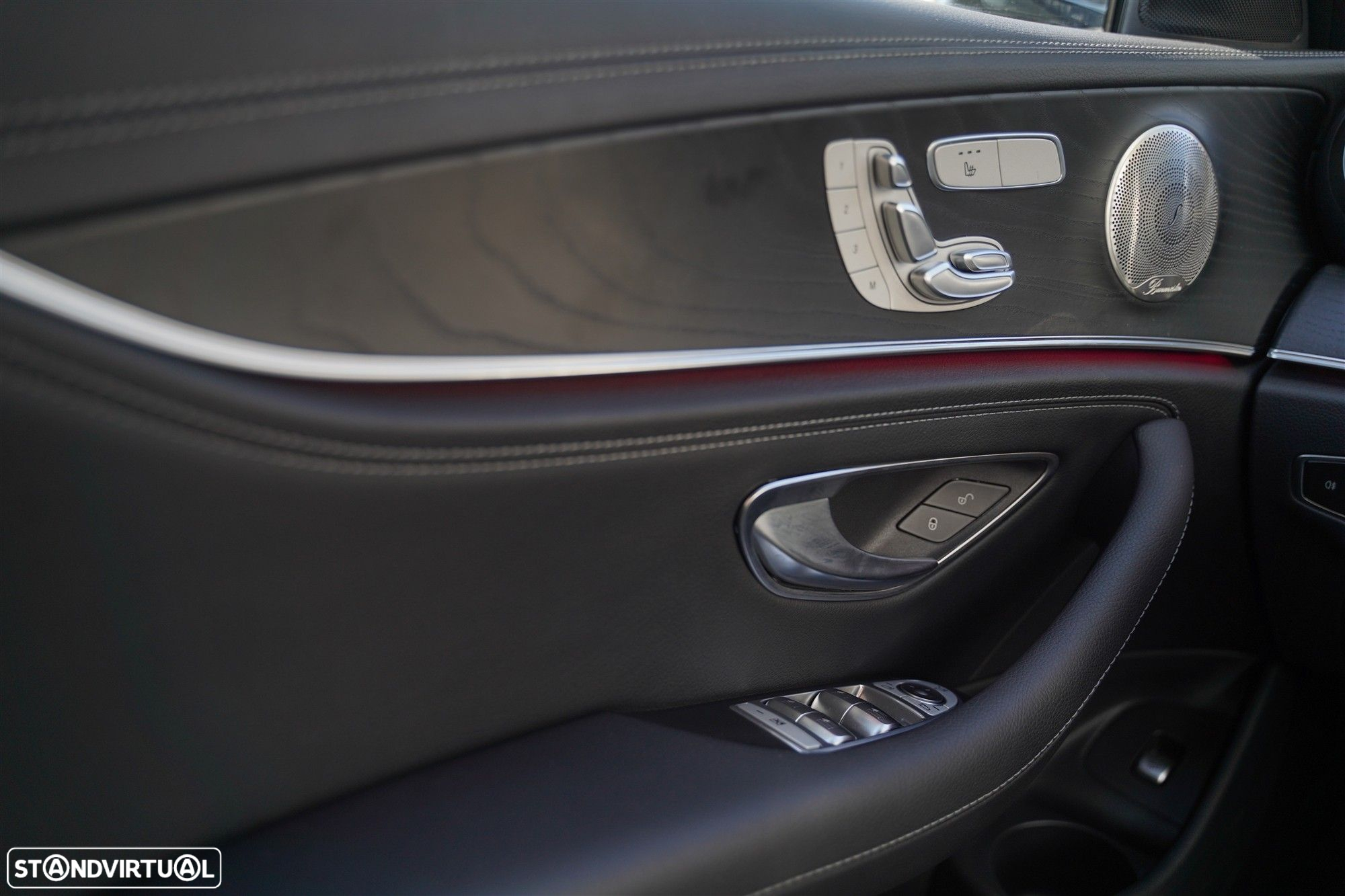 Mercedes-Benz E 300 de AMG Line - 21