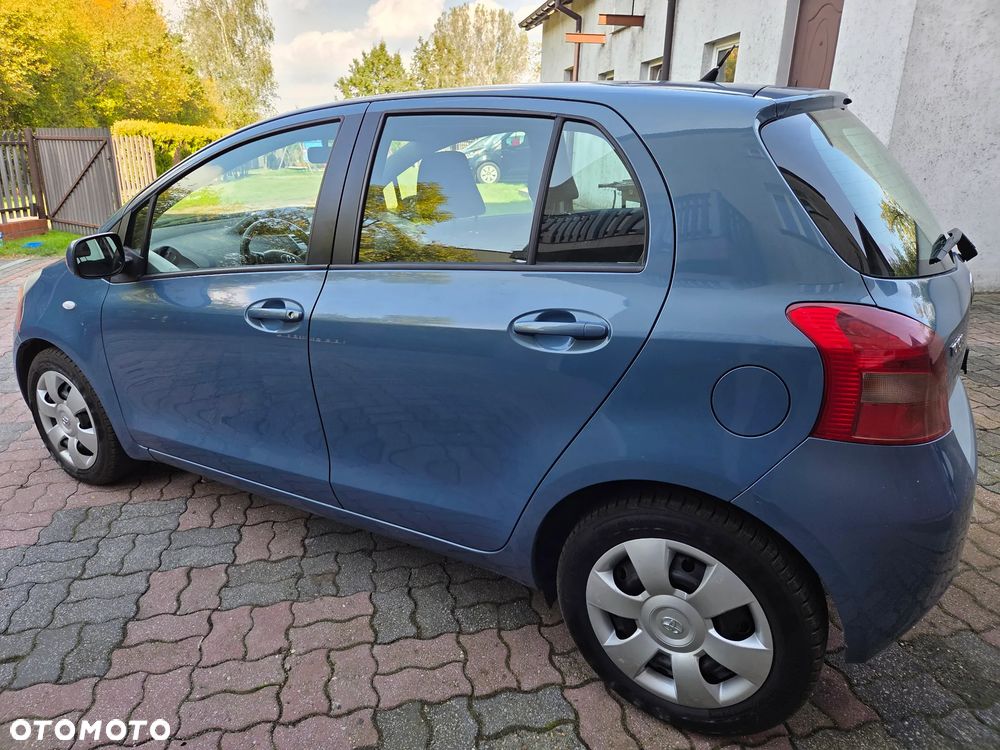 Toyota Yaris - 18