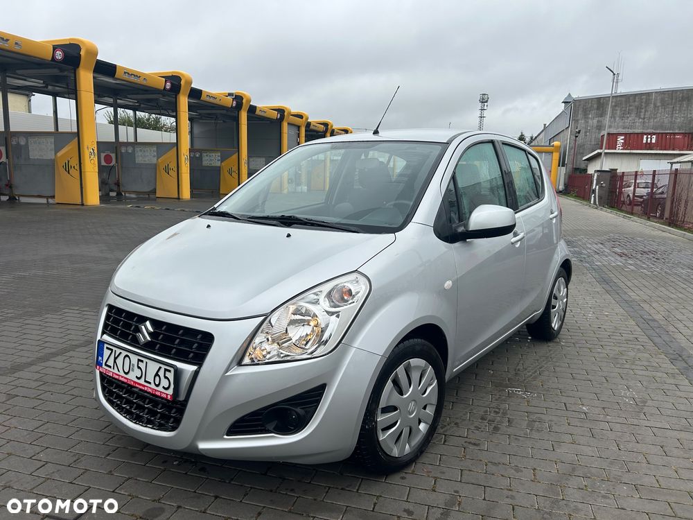 Suzuki Splash 2013 photo 2