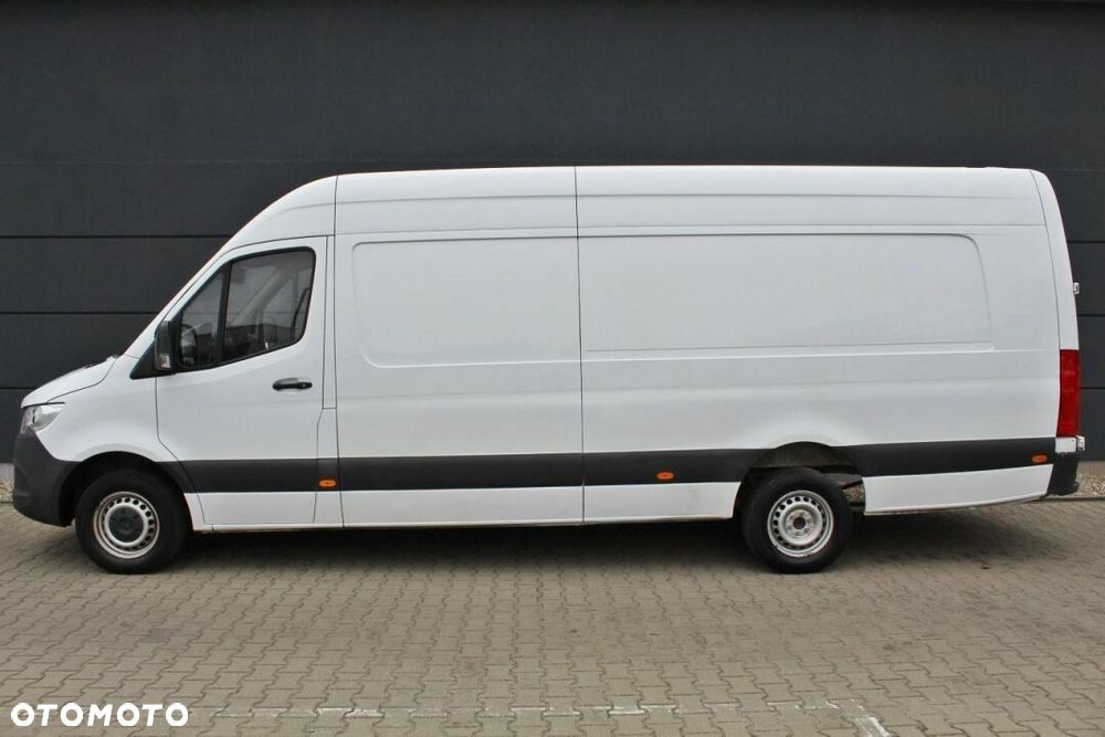 Mercedes-Benz Sprinter - 5