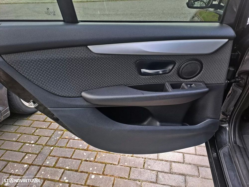 BMW 216 Gran Tourer i 7L Advantage - 16