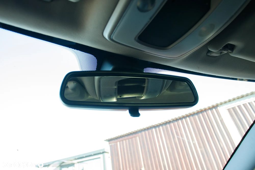 Volvo V70 2.5T R-Design Summum - 31