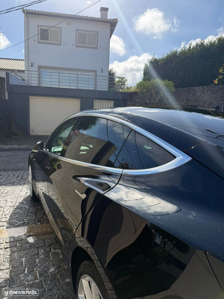 Tesla Model 3 Standard Range Plus RWD - 3