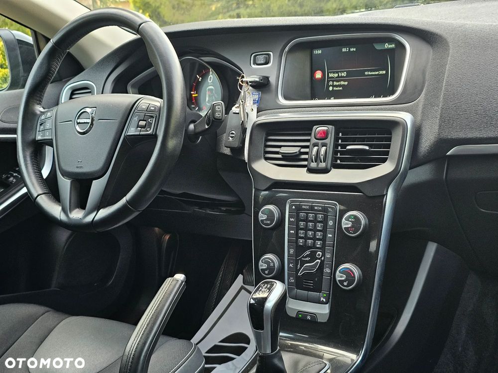 Volvo V40 D2 Ocean Race - 13