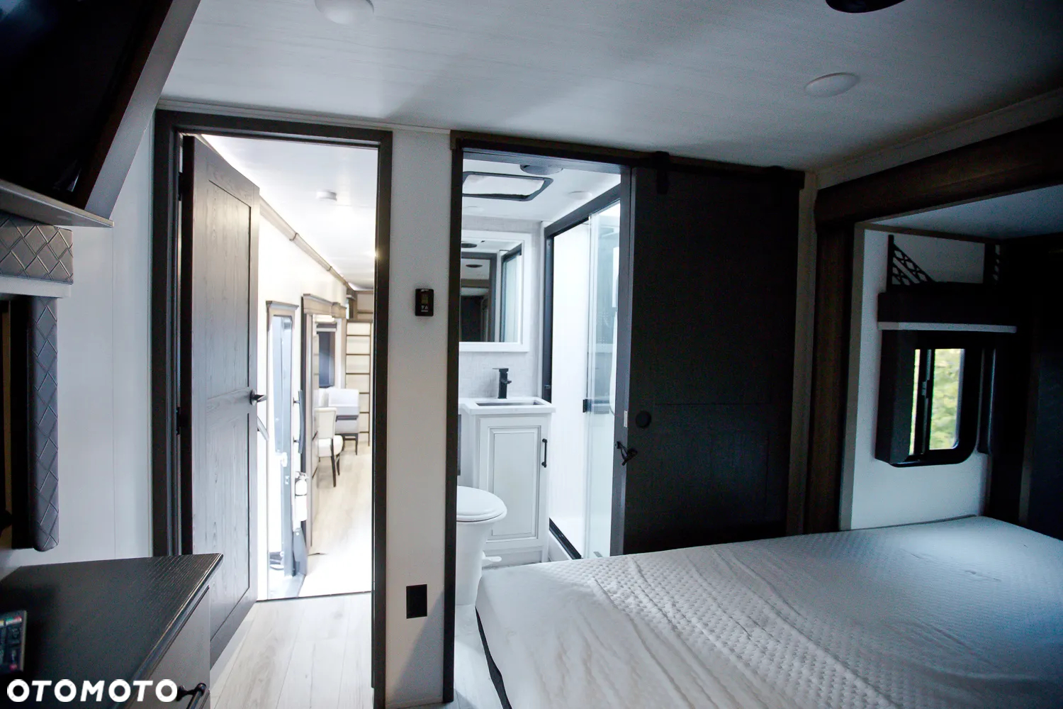 Inny Keystone Montana 3915TB - 24