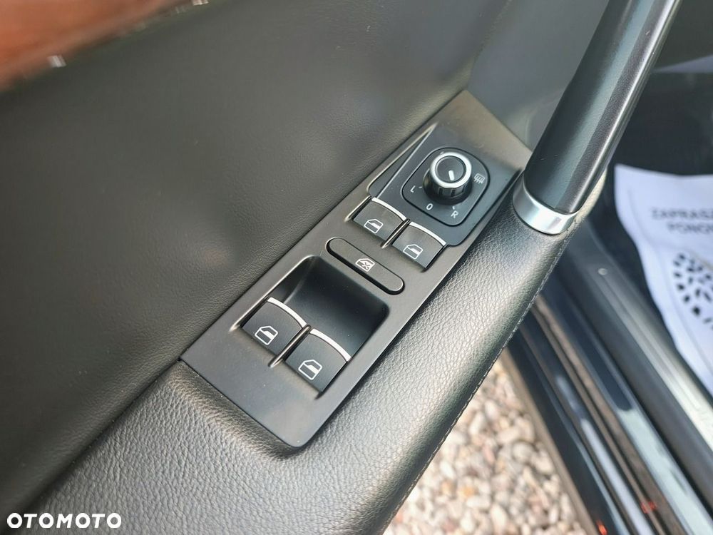 Volkswagen Passat 2.0 TDI DPF Highline DSG - 33