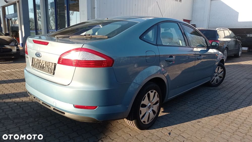 Ford Mondeo 1.6 Titanium - 18