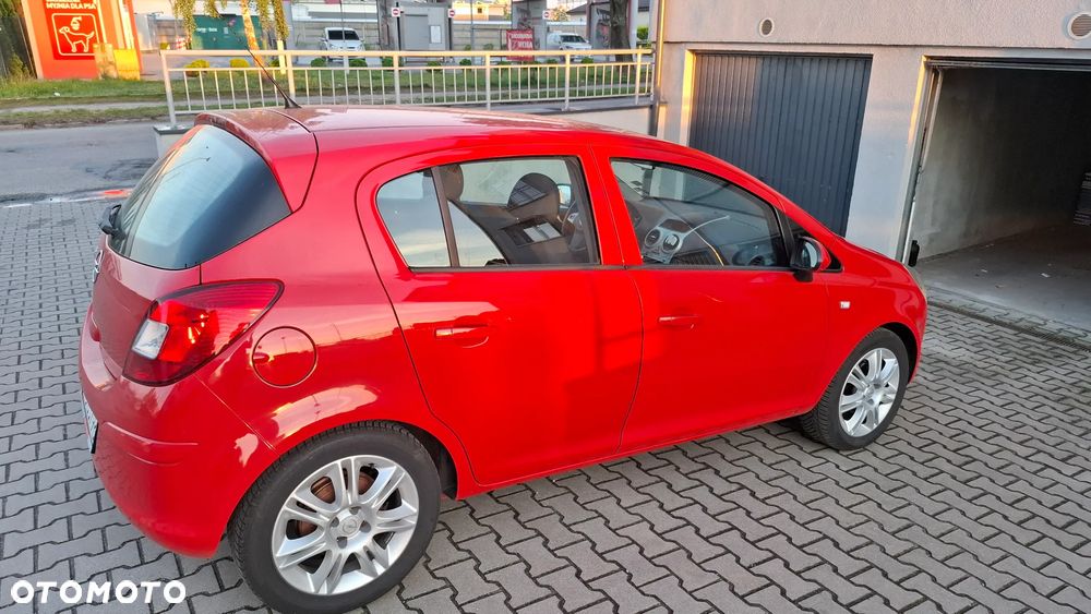Opel Corsa 1.2 16V Color Edition - 4