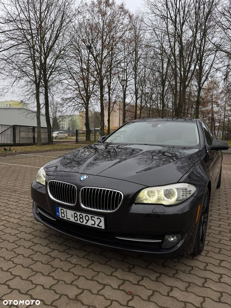 BMW Seria 5 528i - 1