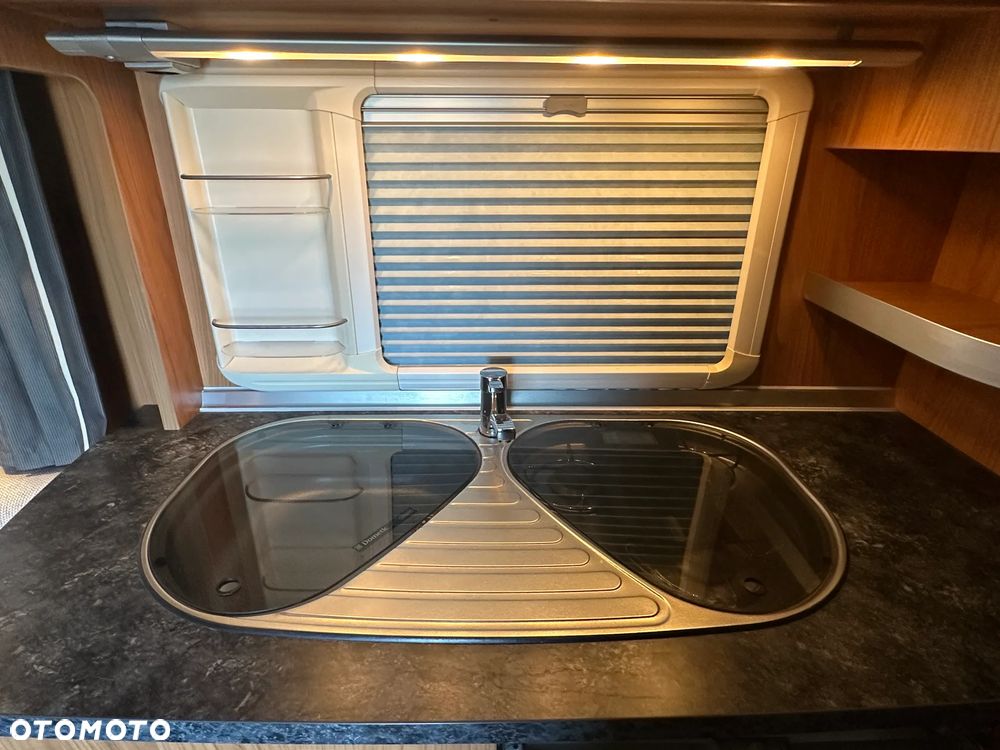 Burstner 460 TS BELCANTO z przedsionkiem Isabella i napędem !!! - 21